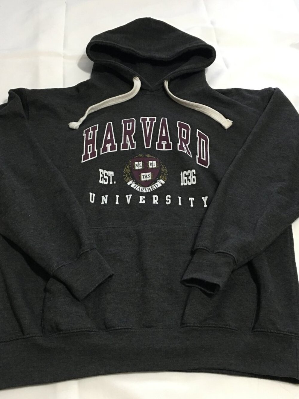 Harvard University Mens Medium Sweatshirt Hoodie Gray Pullover Embroidered